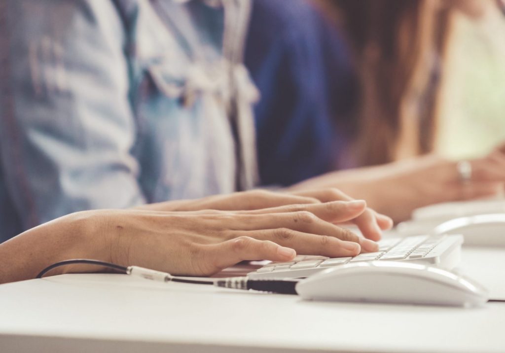 Why Archiving Text Messages Is Important In The Business
