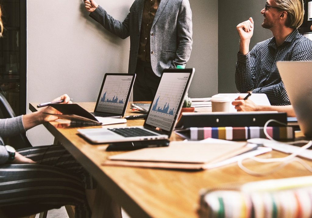 Job, office, team — A Statistical Perspective on the Cheapest Online Cannabis Dispensary Market in Canada: Trends, Value, and